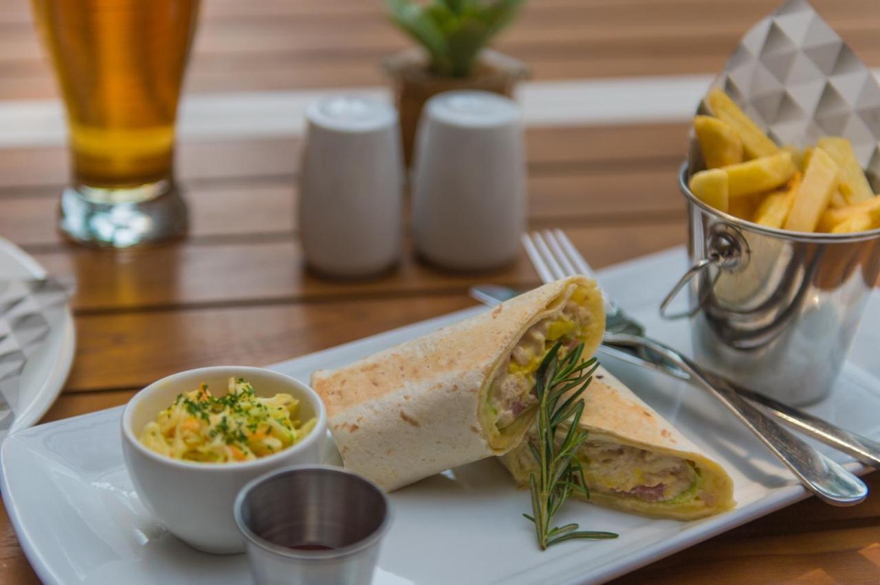 Отель Garden Court Kitwe Экстерьер фото
