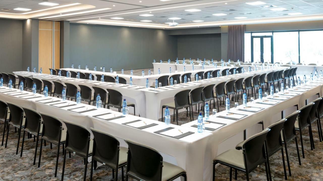 Отель Garden Court Kitwe Экстерьер фото