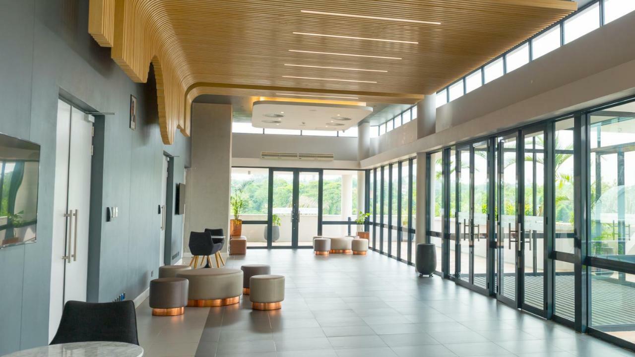 Отель Garden Court Kitwe Экстерьер фото